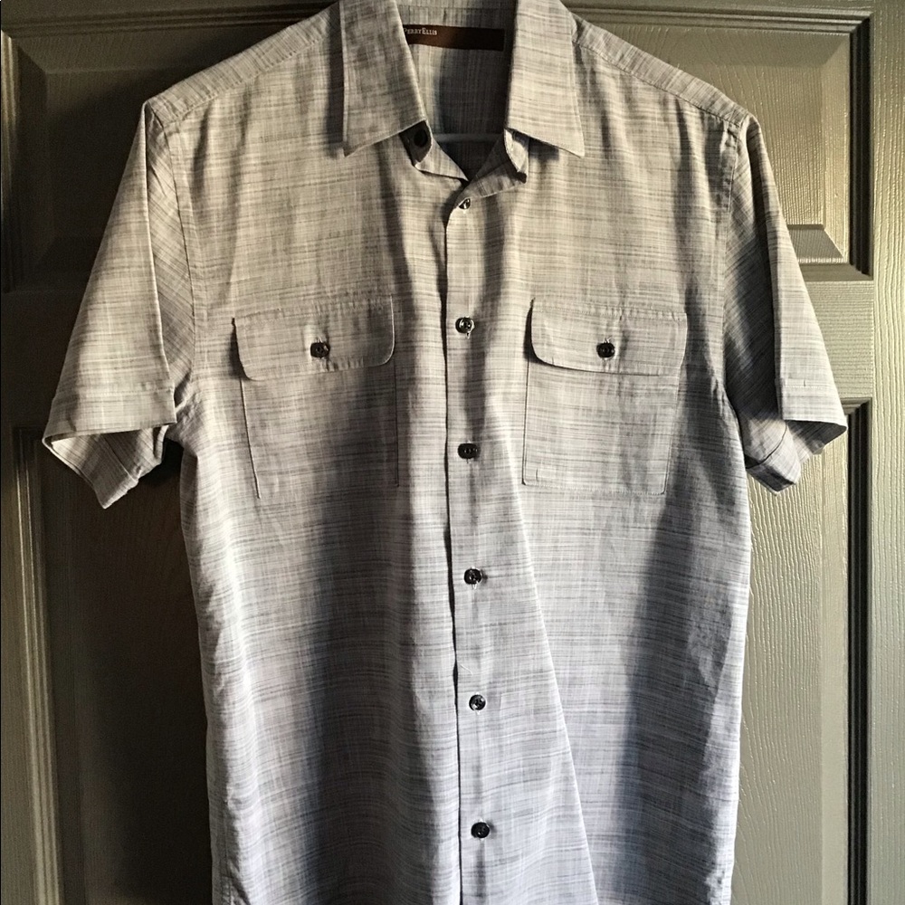 Perry Ellis short sleeve shirt